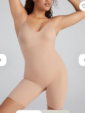 Honeylove Seamless Nude Mid- Thigh Bodysuit-Shapewear
